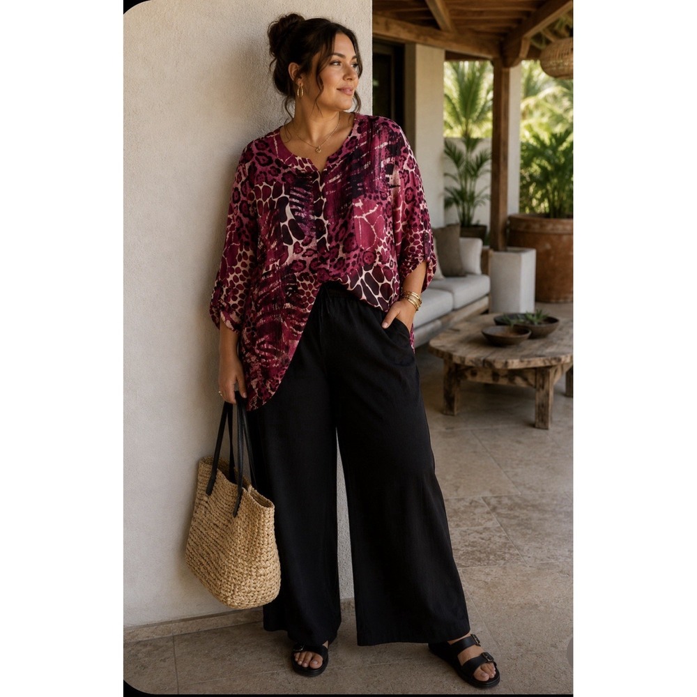 Susan Graver Women's Plus   3X Sheer  Roll Tab Sleeve Blouse Print Art To Wear